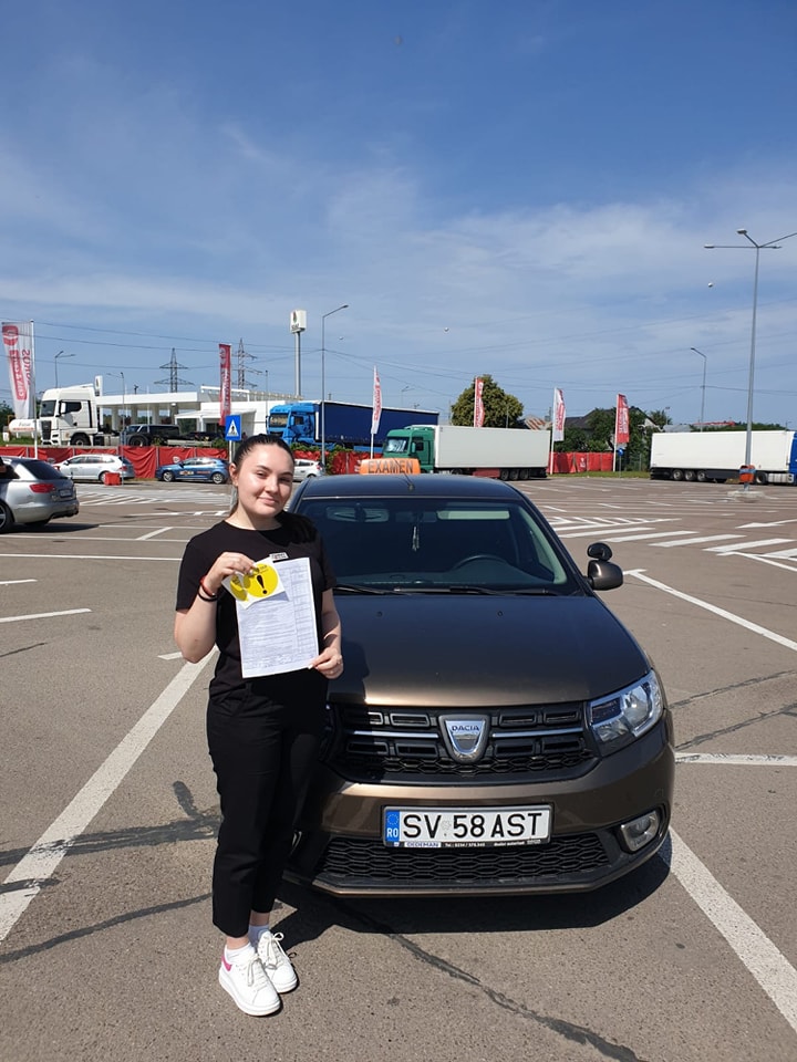 Alexandra Motrescul, absolvent AutoStar Drive în Iunie 2023