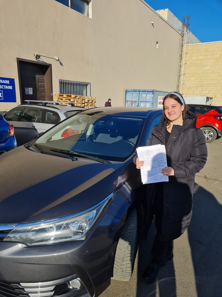 Raluca, absolvent AutoStar Drive în Decembrie 2023