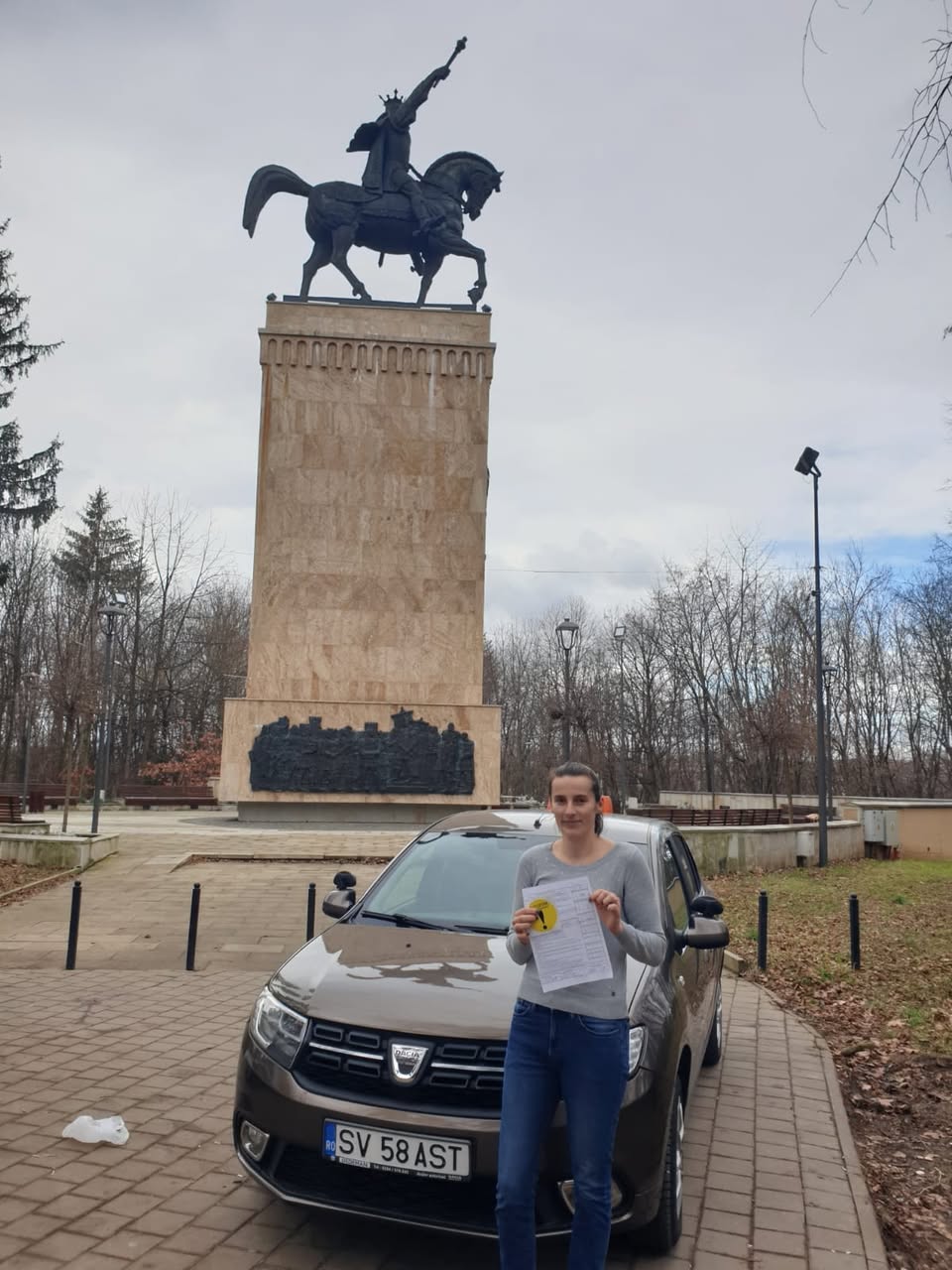 Cliuciovan și Chira Maria, absolvent AutoStar Drive în Ianuarie 2024