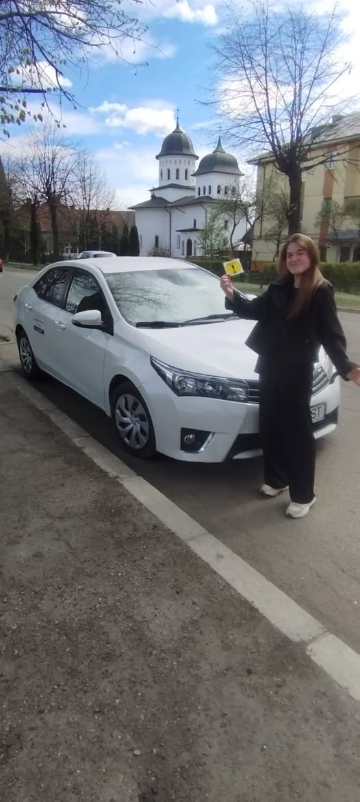 Denisa, absolvent AutoStar Drive în Aprilie 2024