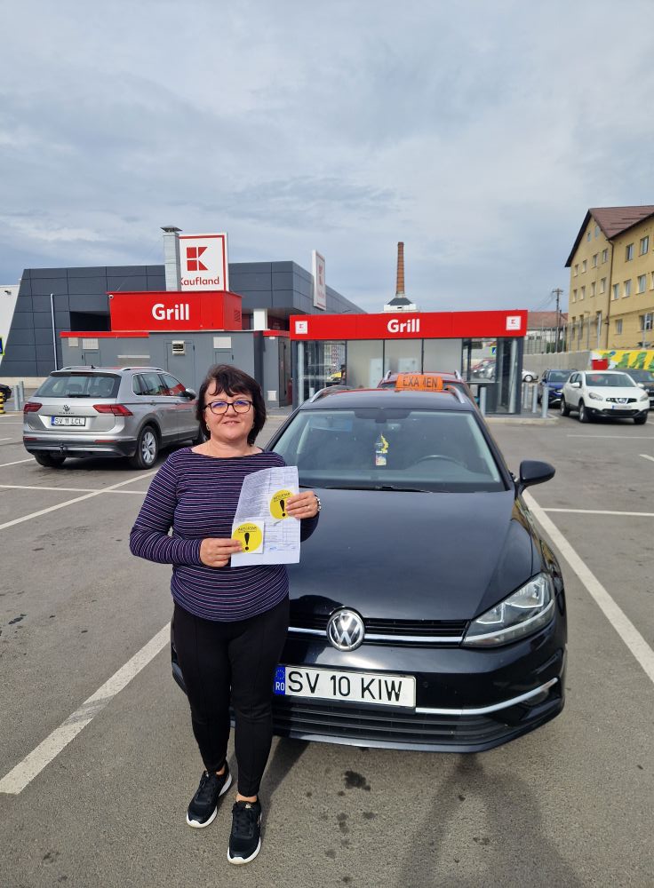 d-na Lăcrămioara, absolvent AutoStar Drive în Septembrie 2025